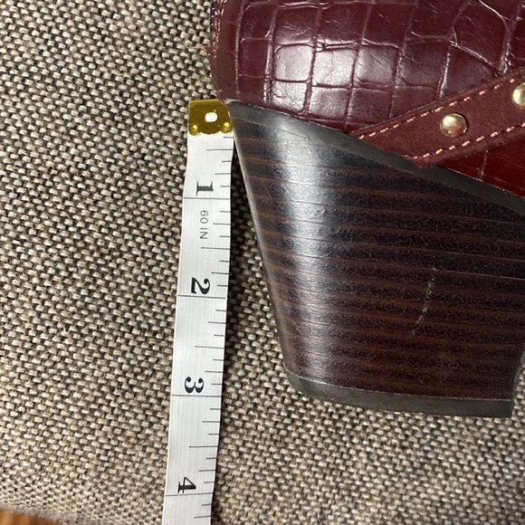 Bella Vita ankle booties, size 8 1/2N. - Picture 13 of 13